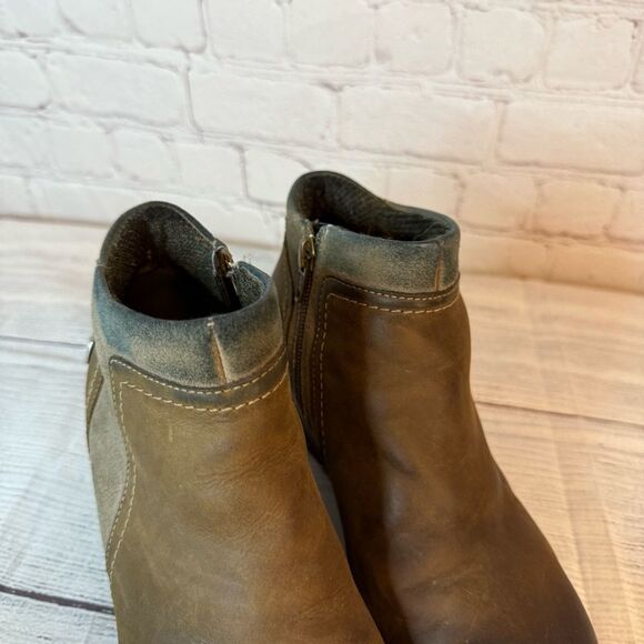 Keen Brown Wedge Ankle Boots - Picture 3 of 9
